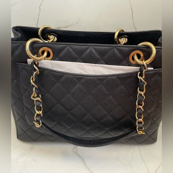 CHANEL GST Tote - Picture 5 of 16